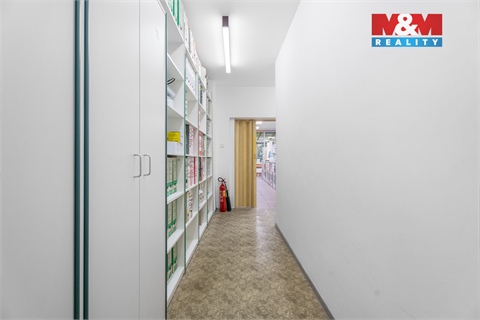Pronájem komerčního objektu, 181 m² 12