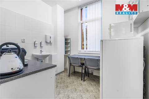 Pronájem komerčního objektu, 181 m² 14