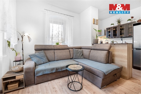 Prodej bytu 2+1, 49 m² 8