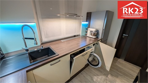 Prodej bytu 4+1, 76 m² 24