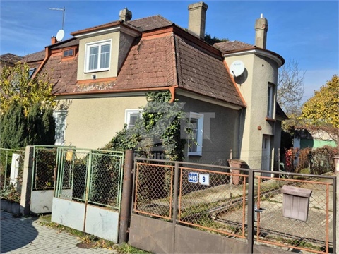 Prodej rodinného domu, 105 m² 0