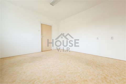 Prodej bytu 2+1, 64 m² 0