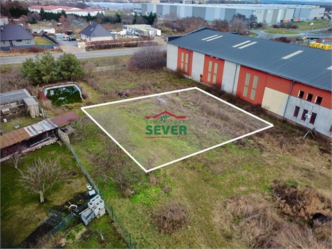 Prodej stavebního pozemku, 726 m² 0