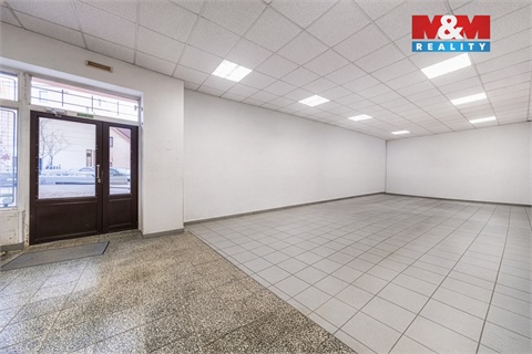 Prodej obchodních prostor, 691 m² 12