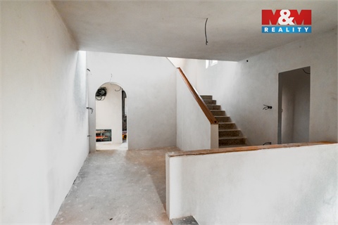 Prodej rodinného domu, 270 m² 10