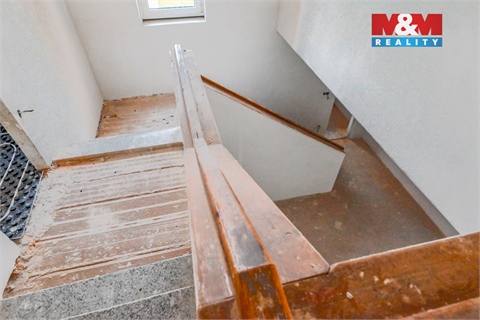 Prodej rodinného domu, 270 m² - 24