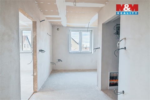 Prodej rodinného domu, 270 m² 14