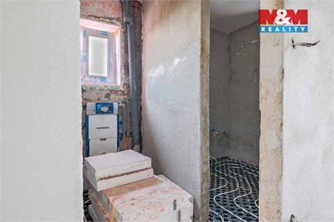 Prodej rodinného domu, 270 m² - 18