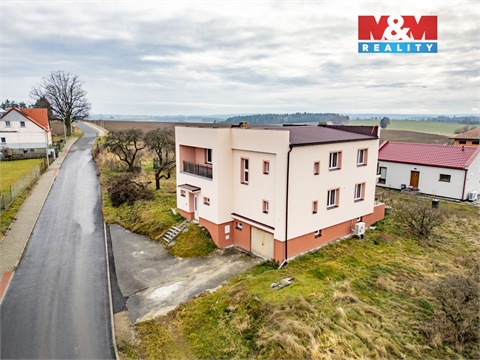 Prodej rodinného domu, 270 m² 2