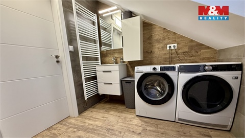 Prodej bytu 4kk, 99 m² - 12