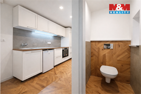 Pronájem bytu 1+1, 35 m² - 0