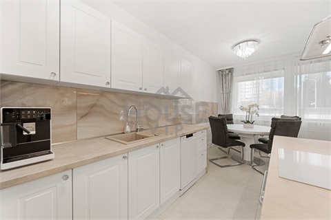 Prodej bytu 5kk, 106 m² - 2