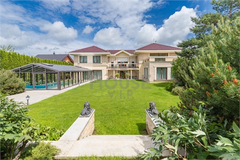 Prodej rodinného domu, 500 m² 0