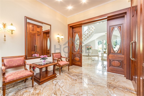 Prodej rodinného domu, 500 m² - 8