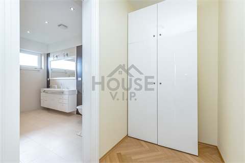 Prodej rodinného domu, 500 m² 22