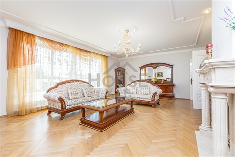 Prodej rodinného domu, 500 m² - 16