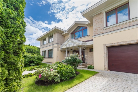 Prodej rodinného domu, 500 m² - 0