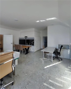 Pronájem obchodních prostor, 210 m² 2