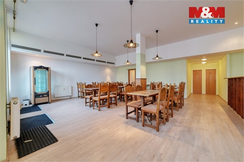 Prodej obchodních prostor, 101 m² 6