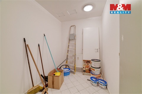 Prodej obchodních prostor, 101 m² 22