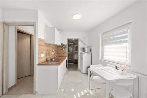 Prodej domu, 213 m² - 8