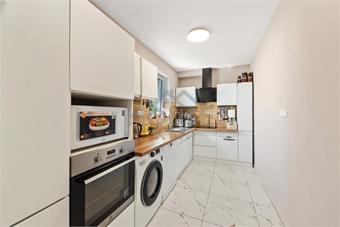 Prodej domu, 213 m² 4