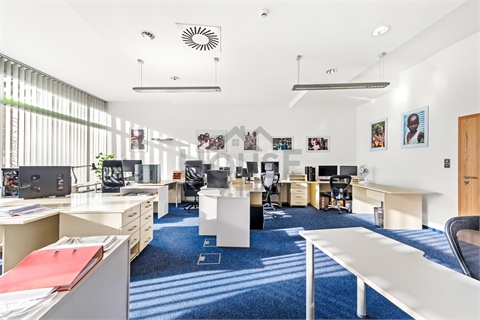 Prodej kanceláře, 234 m² - 0