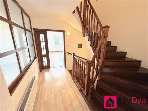 Pronájem rodinného domu, 220 m² - 6