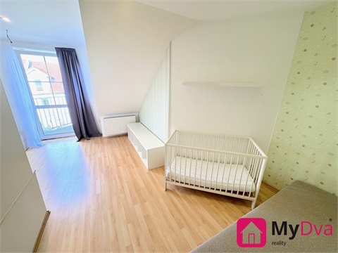 Pronájem rodinného domu, 220 m² 8