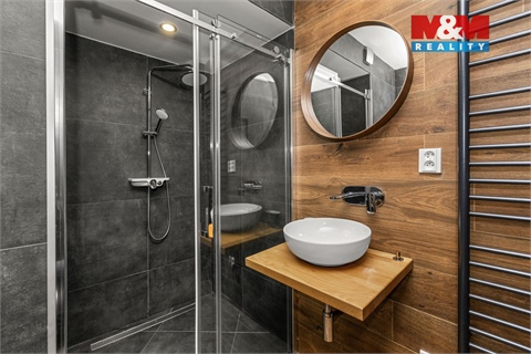 Prodej rodinného domu, 180 m² 10