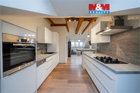 Prodej bytu 3kk, 140 m² 0