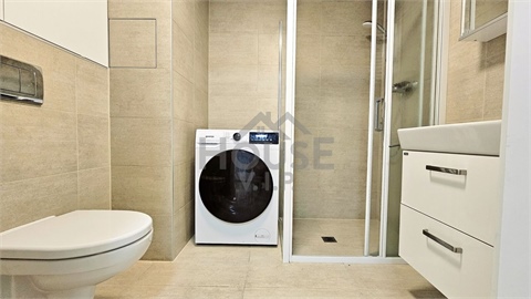 Pronájem bytu 1kk, 30 m² 10