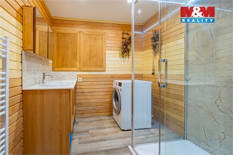 Prodej rodinného domu, 265 m² - 2