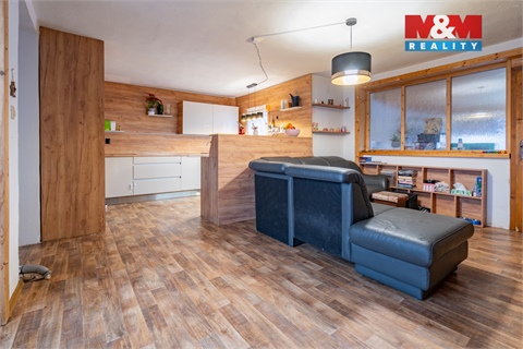 Prodej rodinného domu, 265 m² - 8