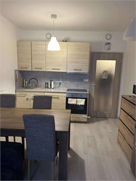 Pronájem bytu 4kk, 80 m² 10