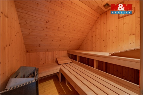 Prodej rodinného domu, 140 m² 14