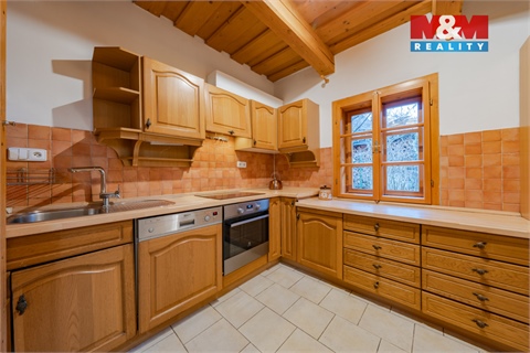 Prodej rodinného domu, 140 m² - 2