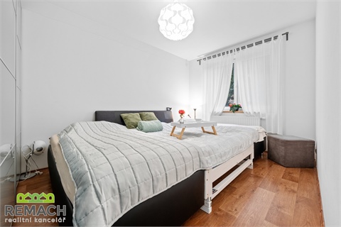 Prodej rodinného domu, 244 m² 8