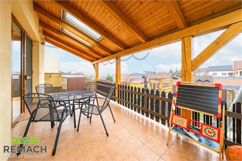 Prodej rodinného domu, 244 m² 6