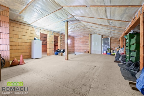 Prodej rodinného domu, 244 m² - 16