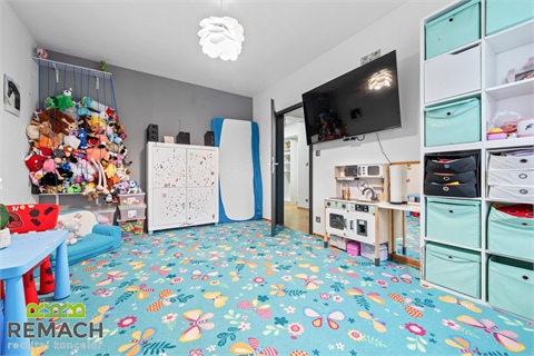 Prodej rodinného domu, 244 m² 20