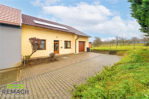 Prodej rodinného domu, 244 m² - 12