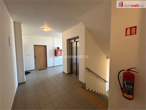 Pronájem bytu 1kk, 33 m² 16