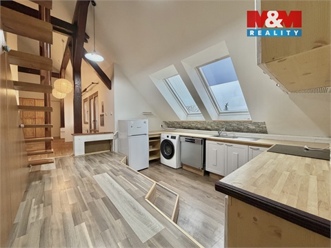 Pronájem bytu 3kk, 94 m² - 2