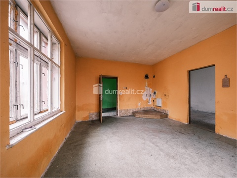 Prodej rodinného domu, 378 m² 8