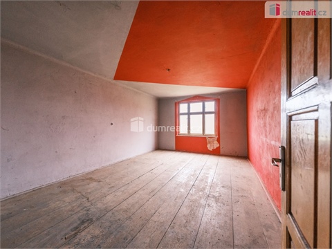 Prodej rodinného domu, 378 m² - 12