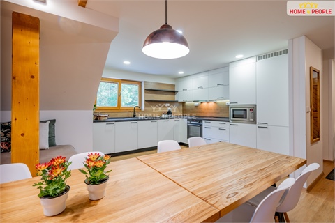 Prodej bytu 4kk, 135 m² 2