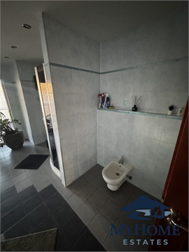 Prodej rodinného domu, 230 m² 12