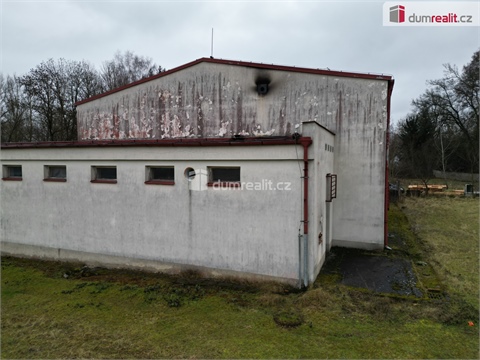 Prodej výrobního objektu, 2 124 m² 16