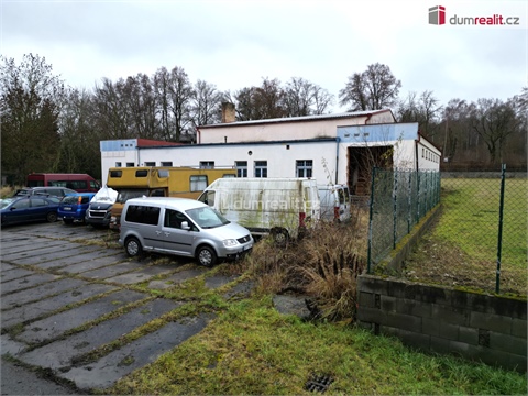 Prodej výrobního objektu, 2 124 m² 12